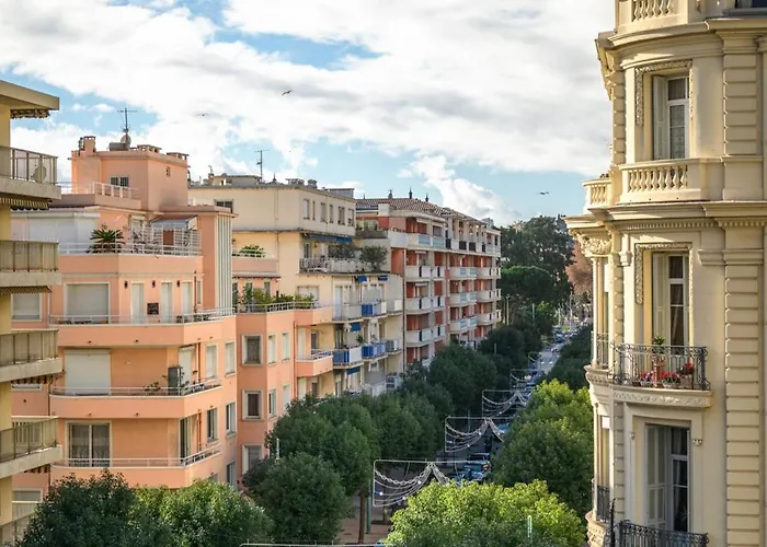 Le Zenitude A Deux Pas De La Apartment *